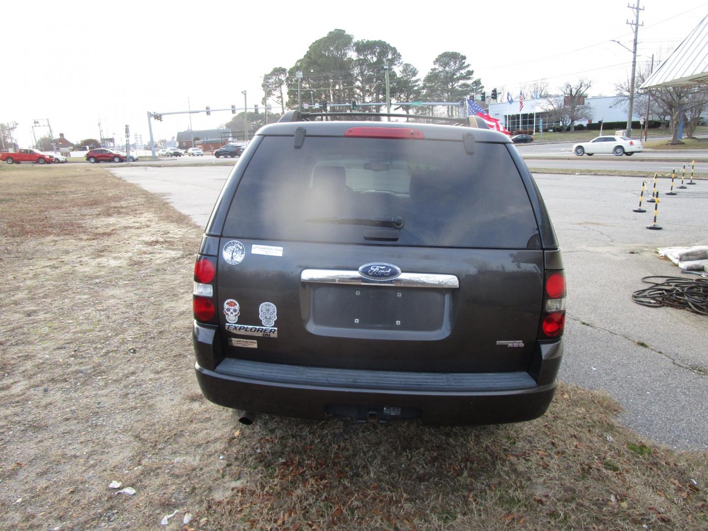 2007 Brown Ford Explorer (1FMEU73E67U) , located at 2553 Airline Blvd, Portsmouth, VA, 23701, (757) 488-8331, 36.813889, -76.357597 - **VEHICLE TERMS*** Down Payment: $499 Weekly Payment: $90 APR: 23.9% Repayment Terms: 42 Months ***CALL ELIZABETH SMITH - DIRECTOR OF MARKETING @ 757-488-8331 TO SCHEDULE YOUR APPOINTMENT TODAY AND GET PRE-APPROVED RIGHT OVER THE PHONE*** - Photo#6